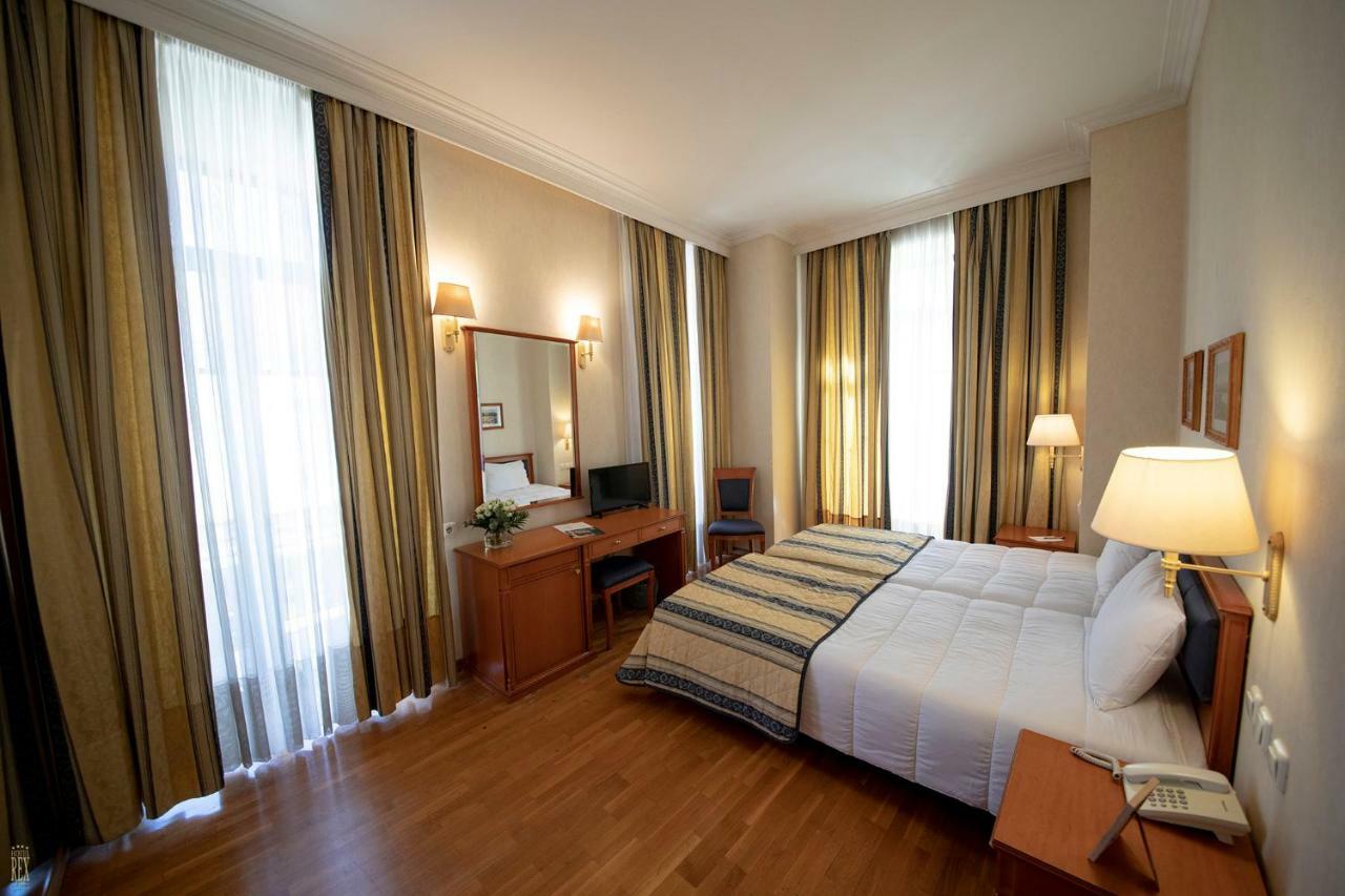 Hotel Rex Каламата Екстериор снимка