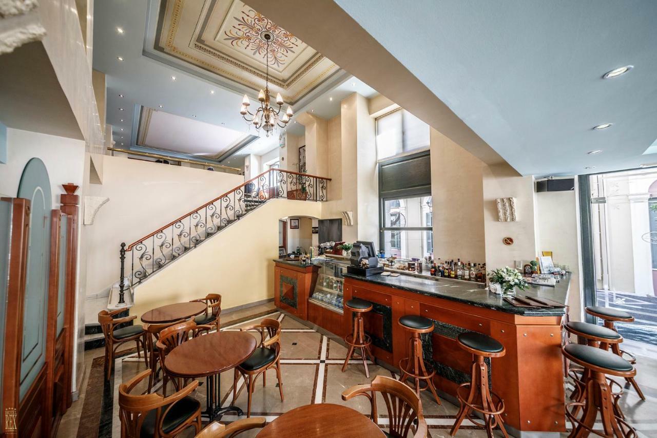 Hotel Rex Каламата Екстериор снимка
